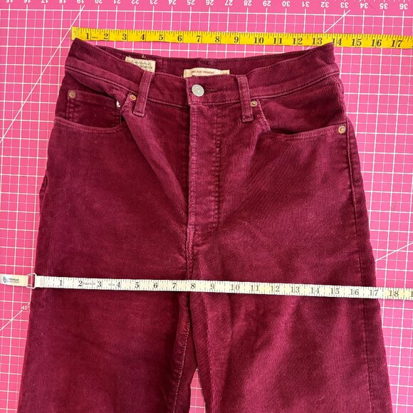 Levis Burgundy Courduroy Ribcage Straight cropped pant - Picture 4 of 7